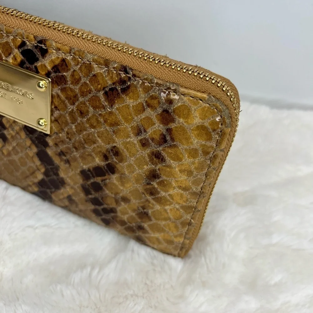 Michael Kors Snake Print Wallet - Picture 6 of 7